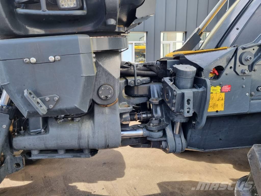 Ponsse Scorpion حصادات