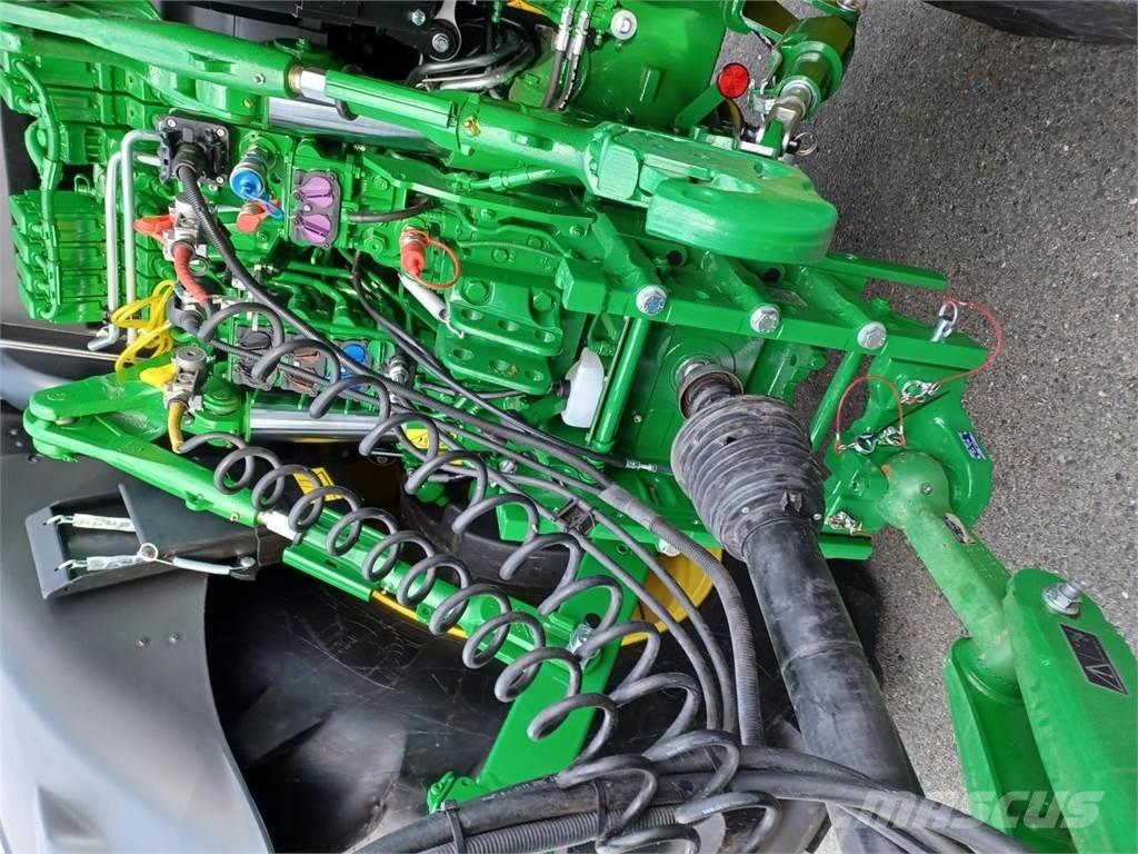John Deere C441R محزمات مستديرة