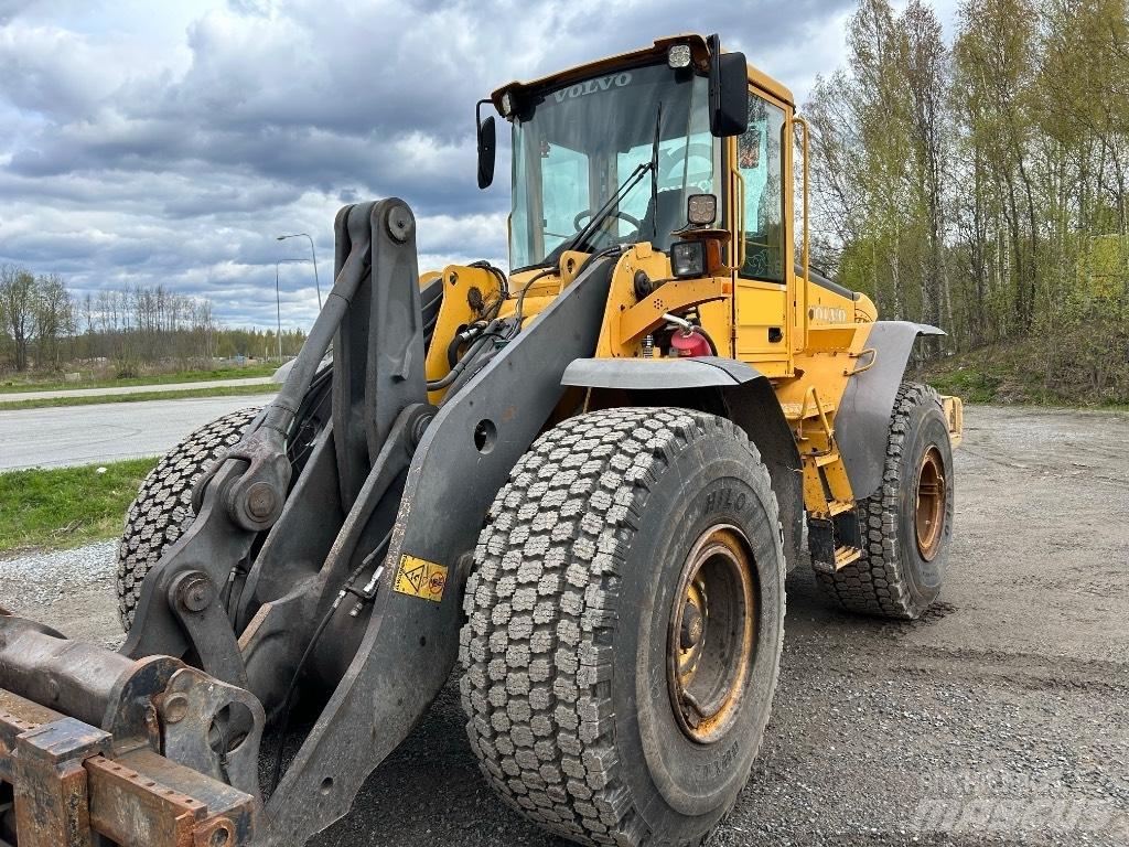 Volvo L 120 E لوادر بعجل