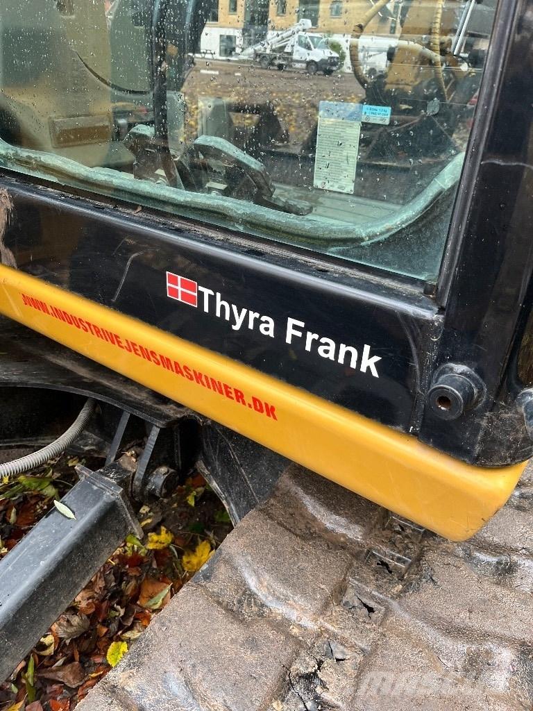 CAT 308 E 2 CR حفارات وسط 7 طن - 12 طن
