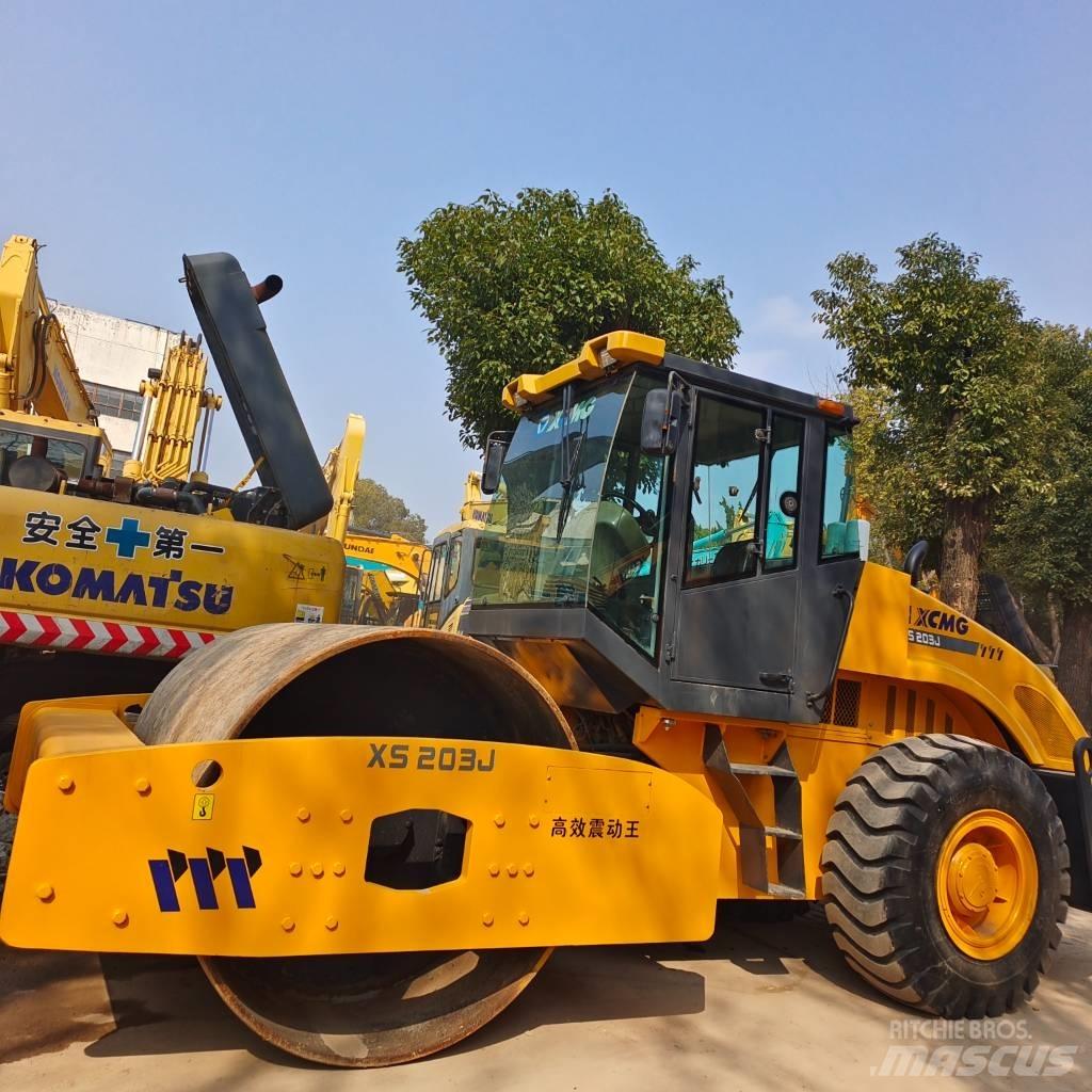 XCMG XS 202J مداحل أحادية الأسطوانة