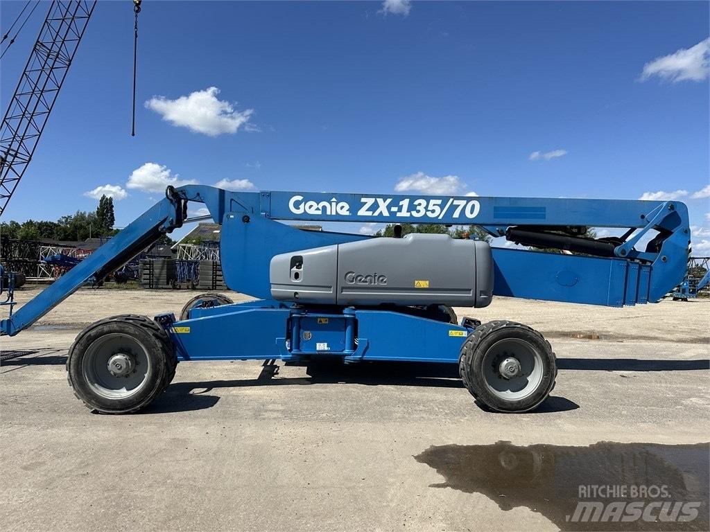 Genie ZX 135/70 رافعات سلة مفصلية