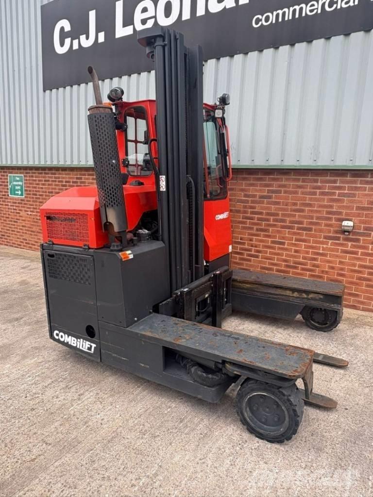 Combilift C 3000 لوادر جانبية