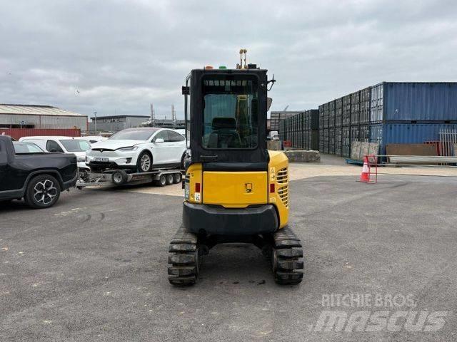 Komatsu PC 26 MR-3 حفارات صغيرة أقل من 7 طن (حفارات صغيرة)
