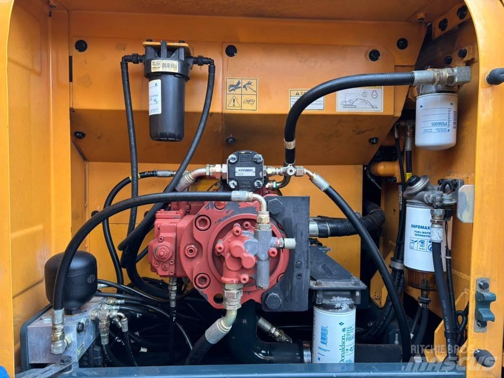 Hyundai 220LC-9A حفارات زحافة