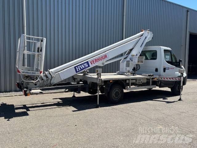 Multitel MT 240 المنصات الهوائية المثبتة على شاحنة