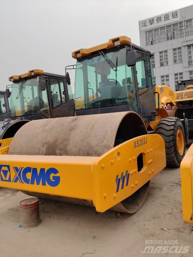 XCMG XS 203 J مداحل أحادية الأسطوانة