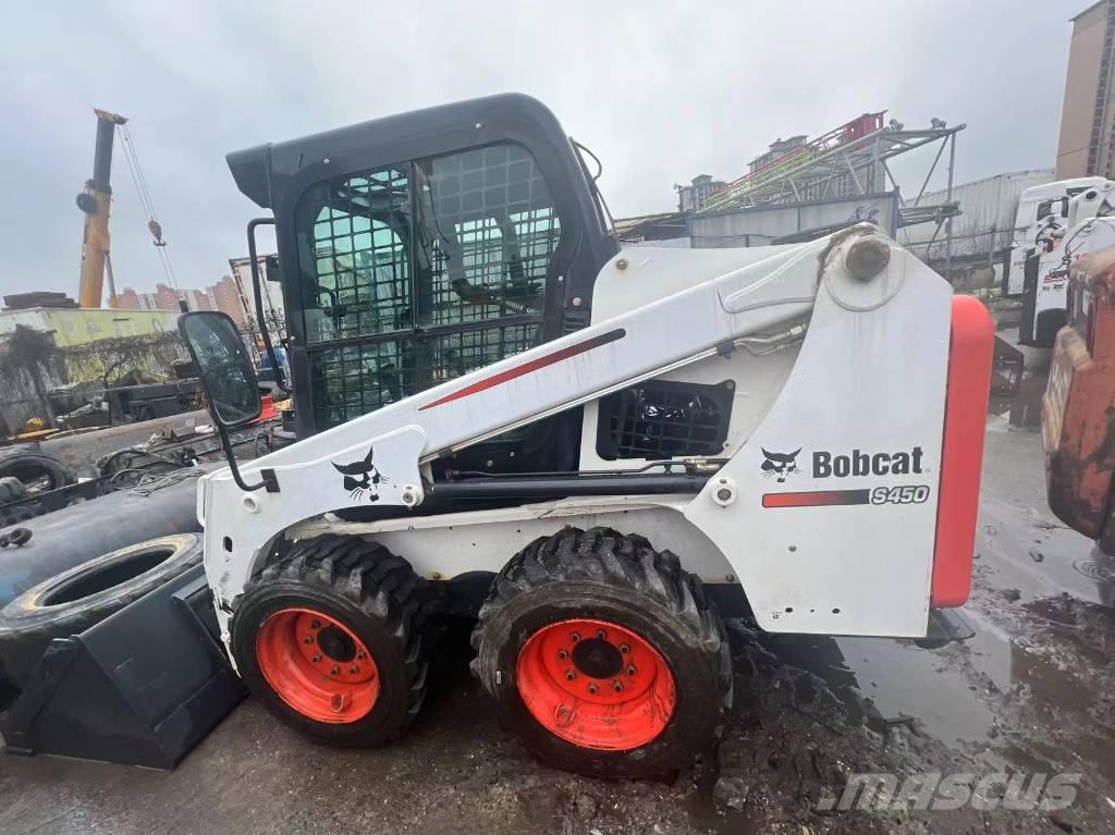 Bobcat S 450 لوادر انزلاقية التوجيه