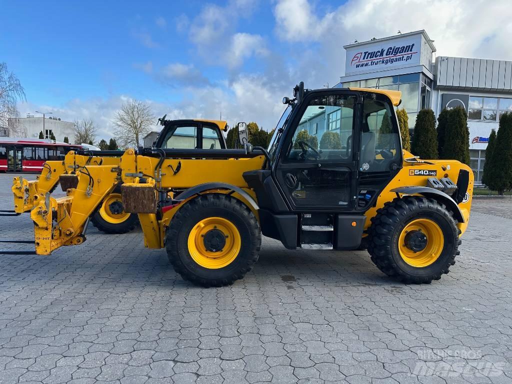 JCB 540-140 مناولات متداخلة