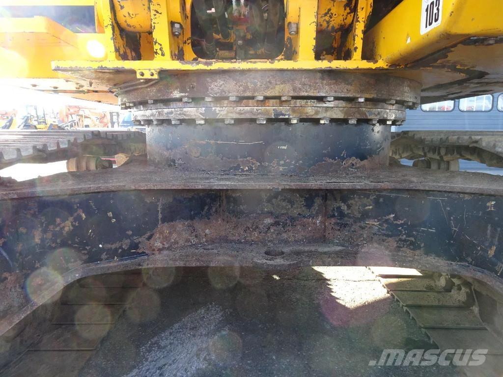 JCB JS180 حفارات زحافة