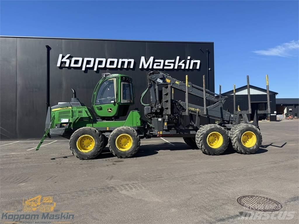 John Deere 1110G شاحنات