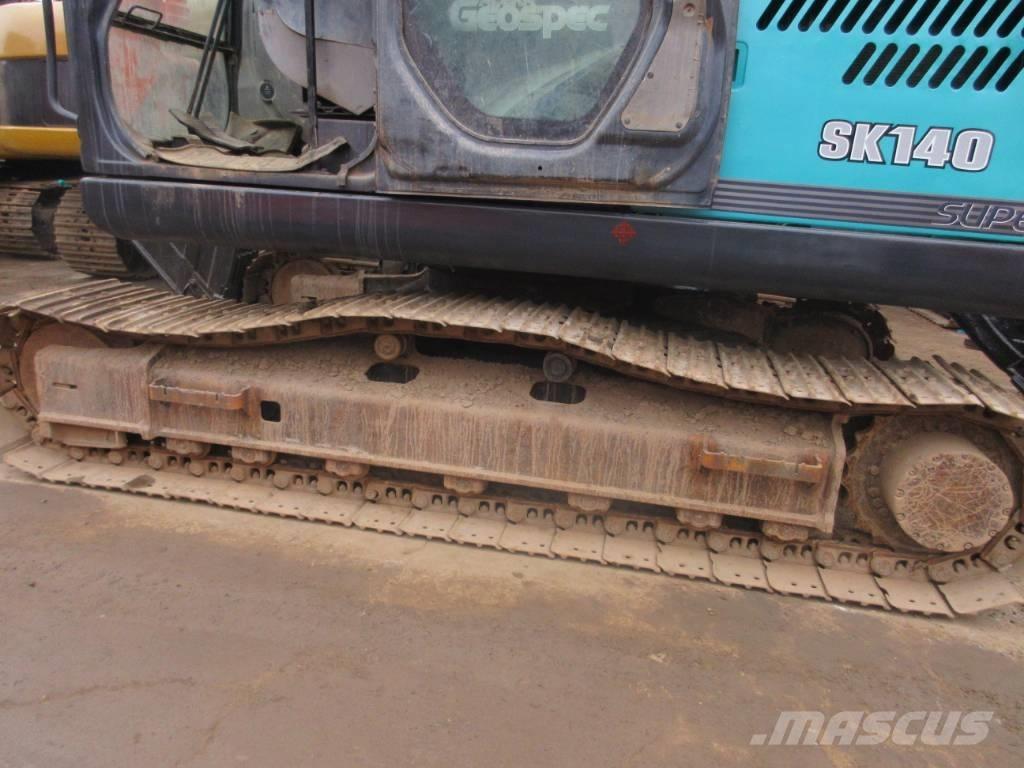Kobelco SK 140 حفارات زحافة