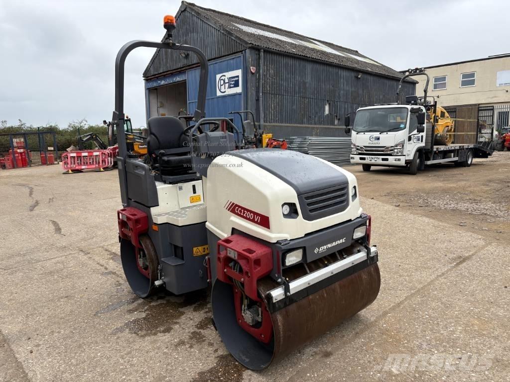 Dynapac CC 1200 VI مداحل ثنائية الاسطوانة