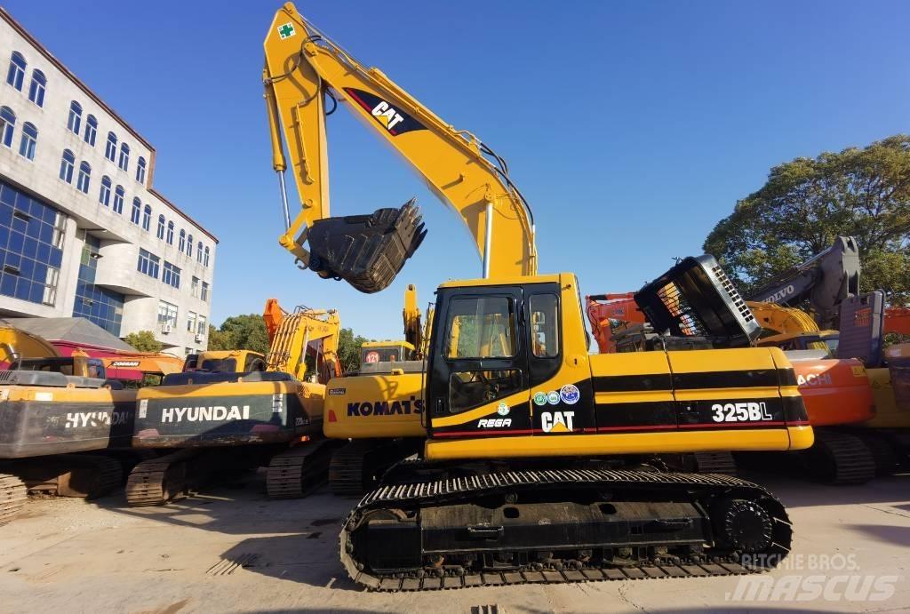 CAT 325 B L حفارات زحافة