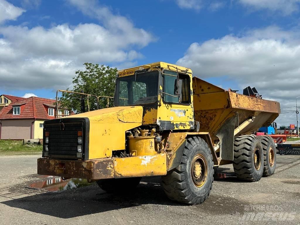 CAT D 300 E ساحبات مفصلية