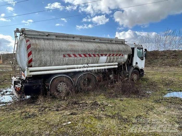 Renault 320 - شاحنات ذات صهاريج