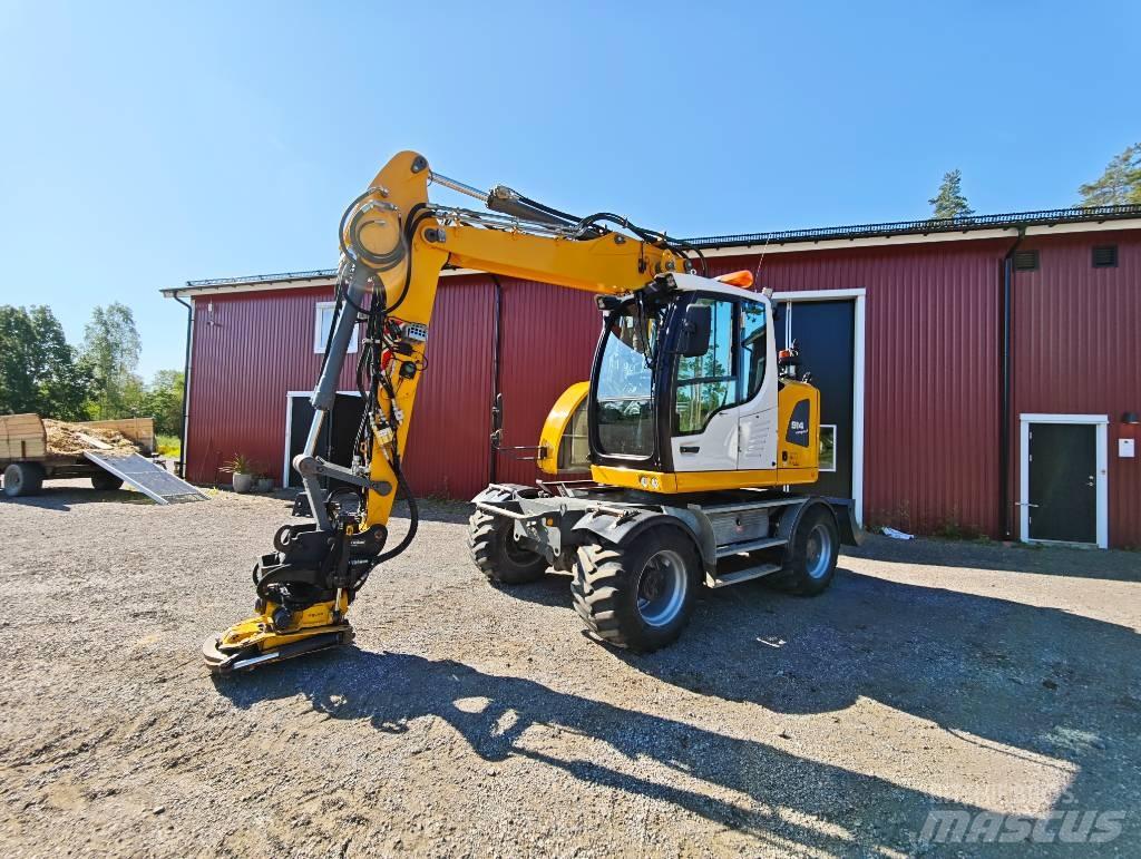 Liebherr 914 C حفارات بعجل