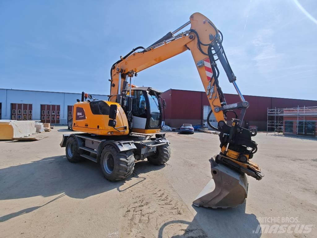 Liebherr 914 C حفارات بعجل