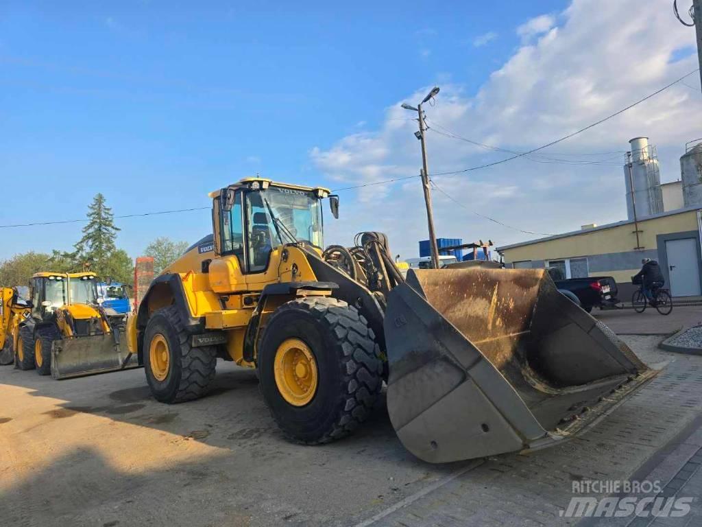Volvo L 180 H لوادر بعجل