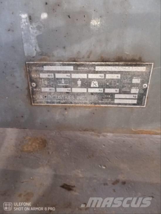 JLG 600 AJ رافعات سلة مفصلية