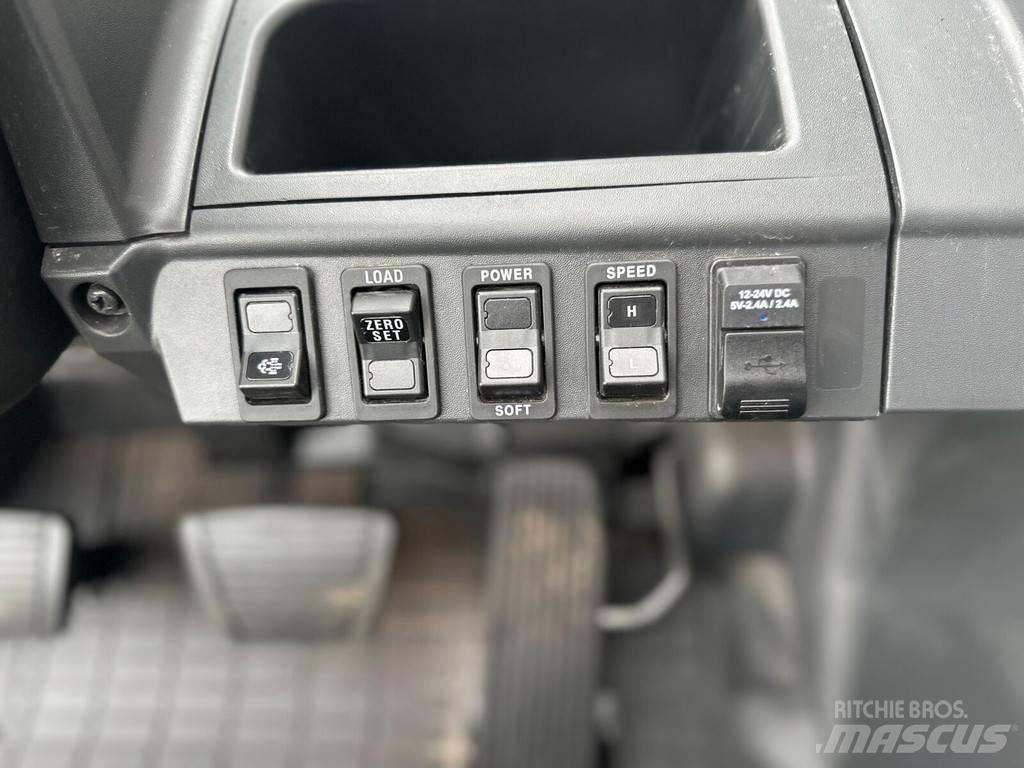 Mitsubishi FD25N3 شاحنات الديزل