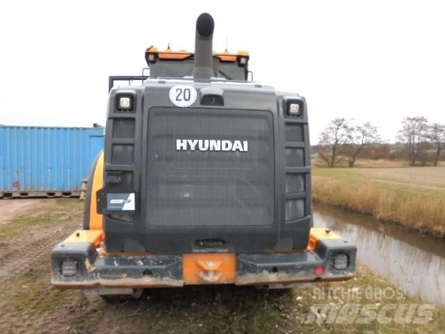 Hyundai HL 940 A لوادر بعجل