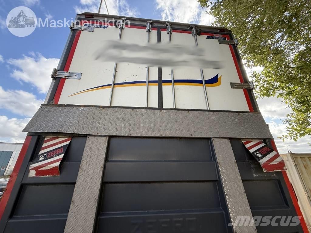 Scania R 520 LB شاحنات ذات هيكل صندوقي