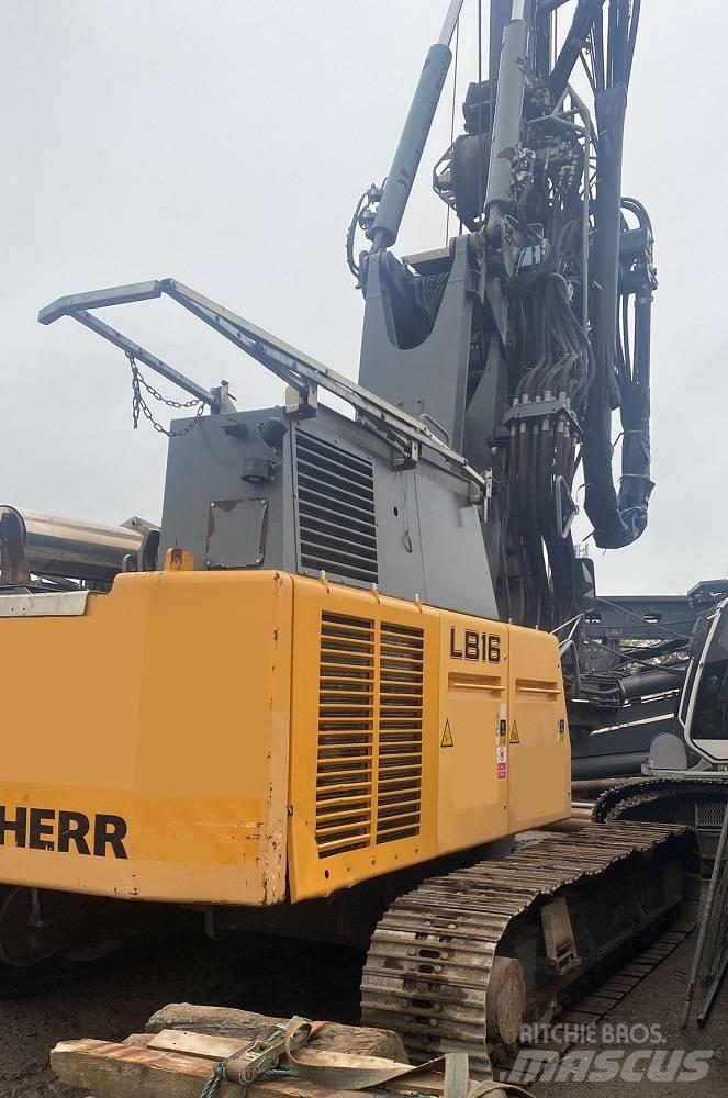 Liebherr LB 16 منصات دق خوازيق