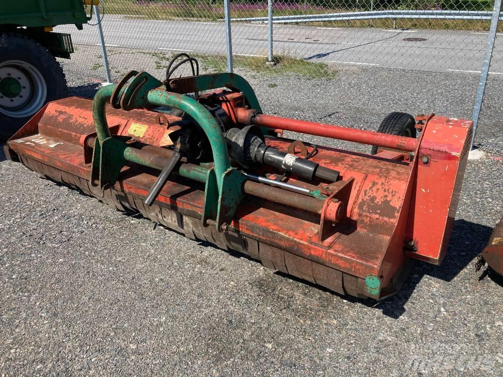 Kverneland FG310 جزازات وأغطية المراعي