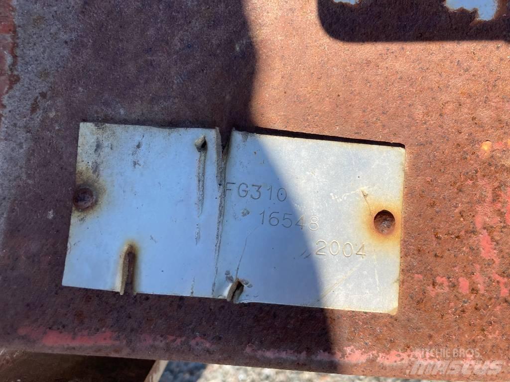 Kverneland FG310 جزازات وأغطية المراعي