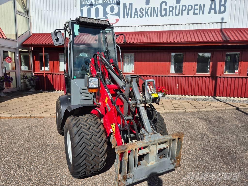 Weidemann 1160 لوادر متعددة الأغراض
