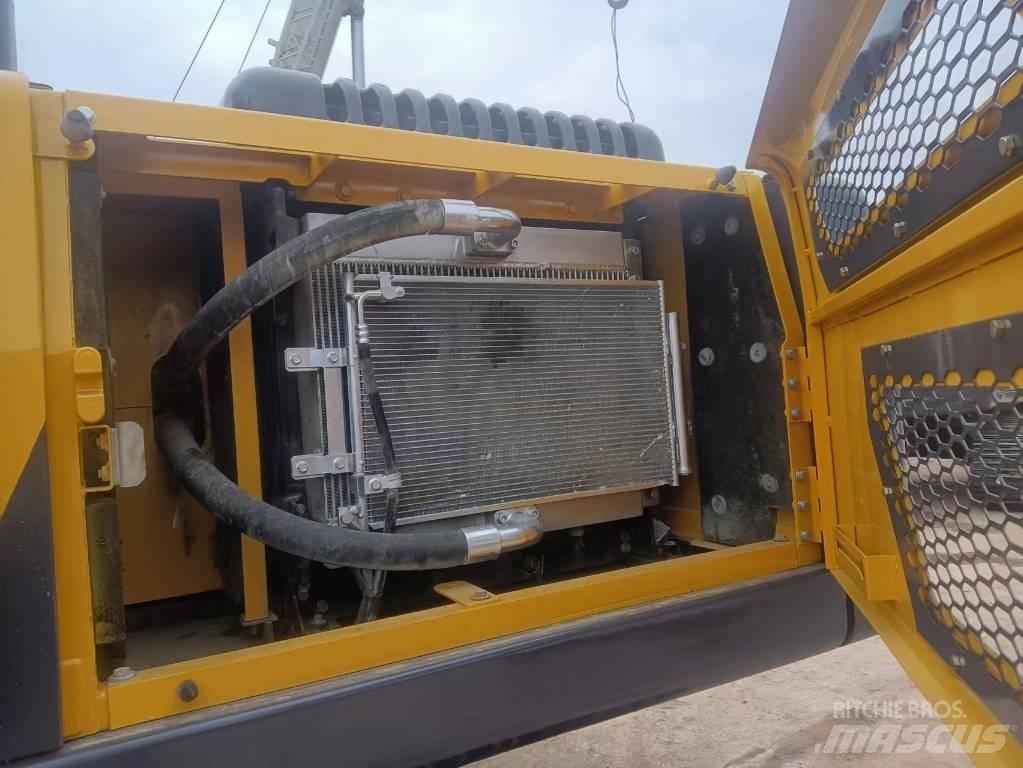 Volvo EC 240 DL حفارات زحافة