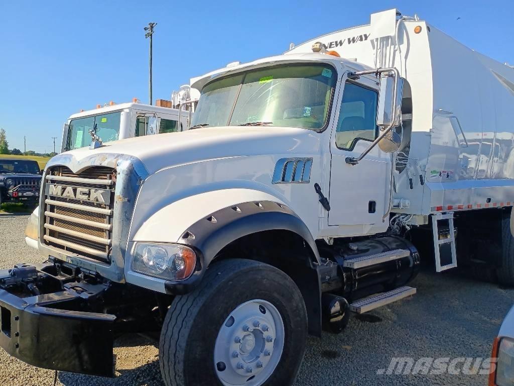 Mack GU 713 شاحنات المخلفات