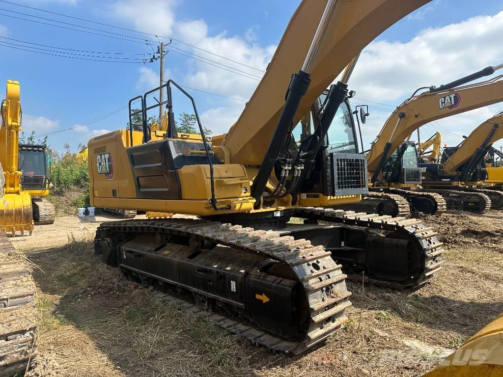 CAT 336 حفارات زحافة
