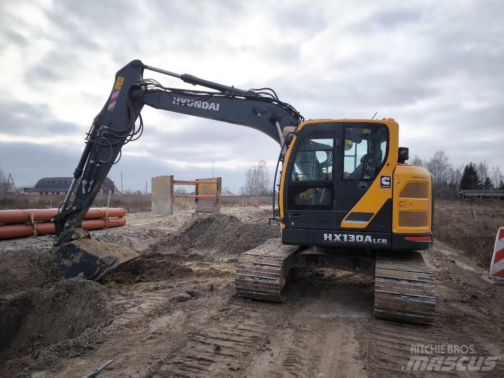 Hyundai HX130ALCR حفارات زحافة