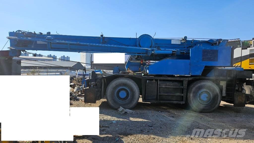 Kato SR250 رافعات الطرق الوعرة