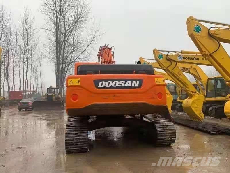 Doosan DX300LC حفارات زحافة