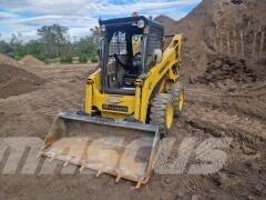 Komatsu SK 820-5 لوادر انزلاقية التوجيه