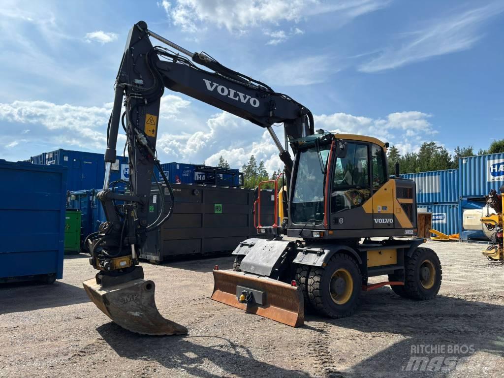 Volvo EWR 150 E حفارات بعجل