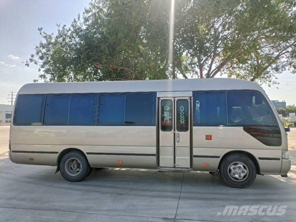 Toyota Coaster Bus حافلة صغيرة