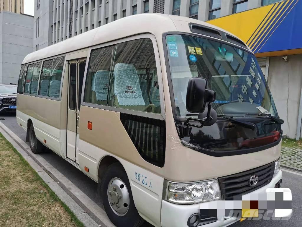 Toyota Coaster Bus حافلة صغيرة