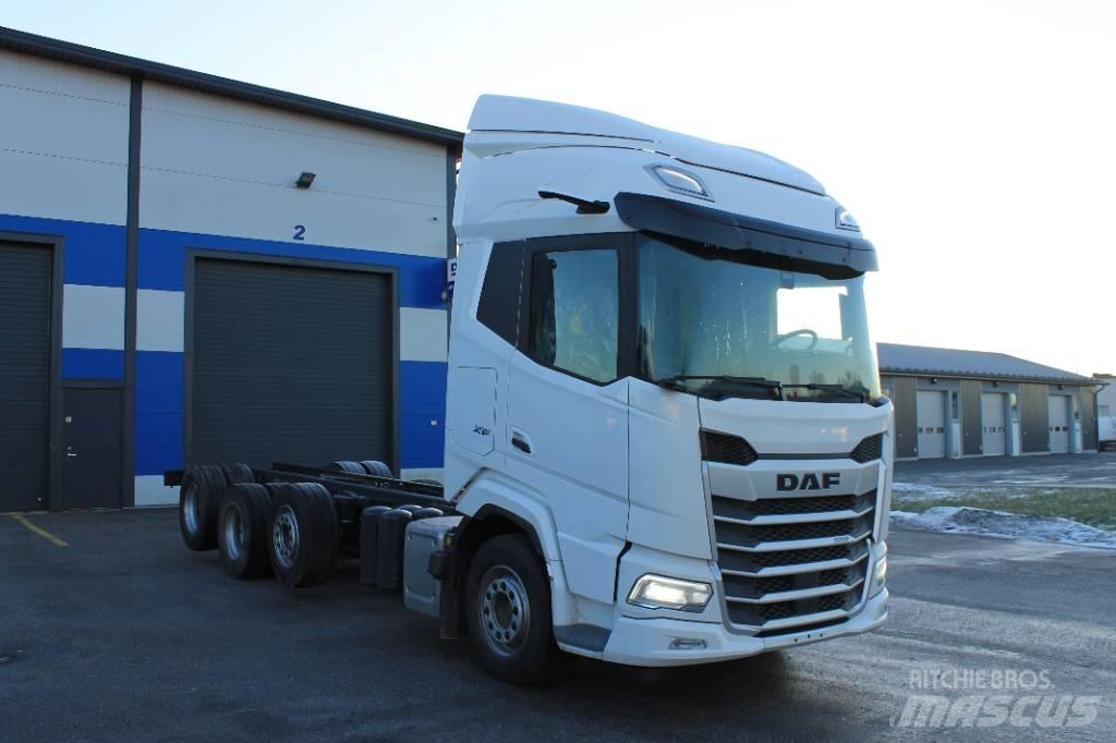 DAF XF530 FAK ADR شاحنات بمقصورة وهيكل