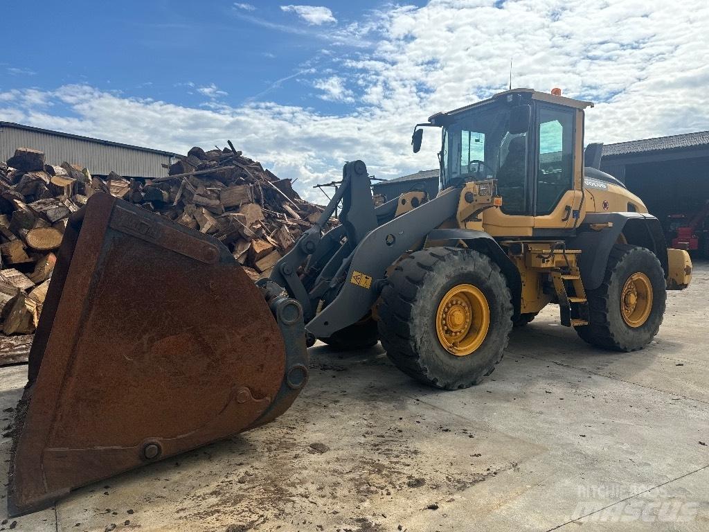 Volvo L 90 H لوادر بعجل