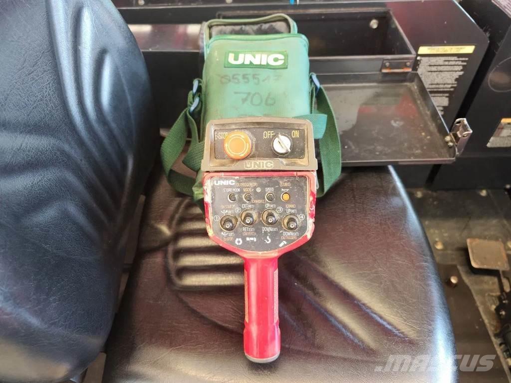 Unic URW 706 CDE رافعات صغيرة