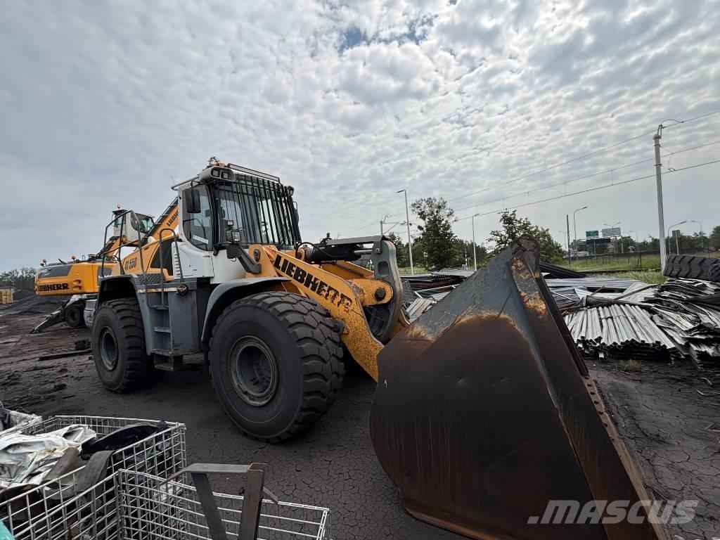 Liebherr L 566 لوادر بعجل