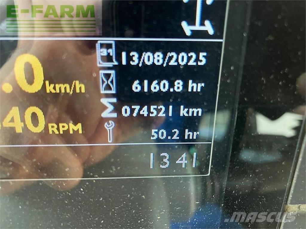 JCB 4220 الجرارات