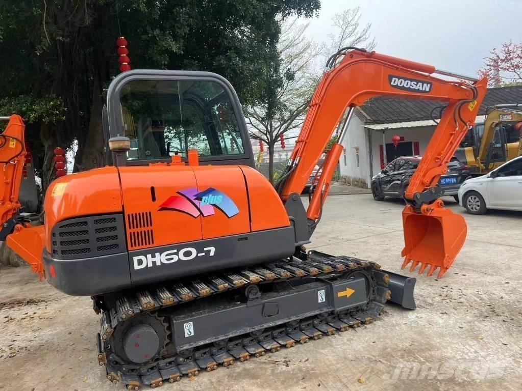 Doosan DH 60-7 حفارات صغيرة أقل من 7 طن (حفارات صغيرة)