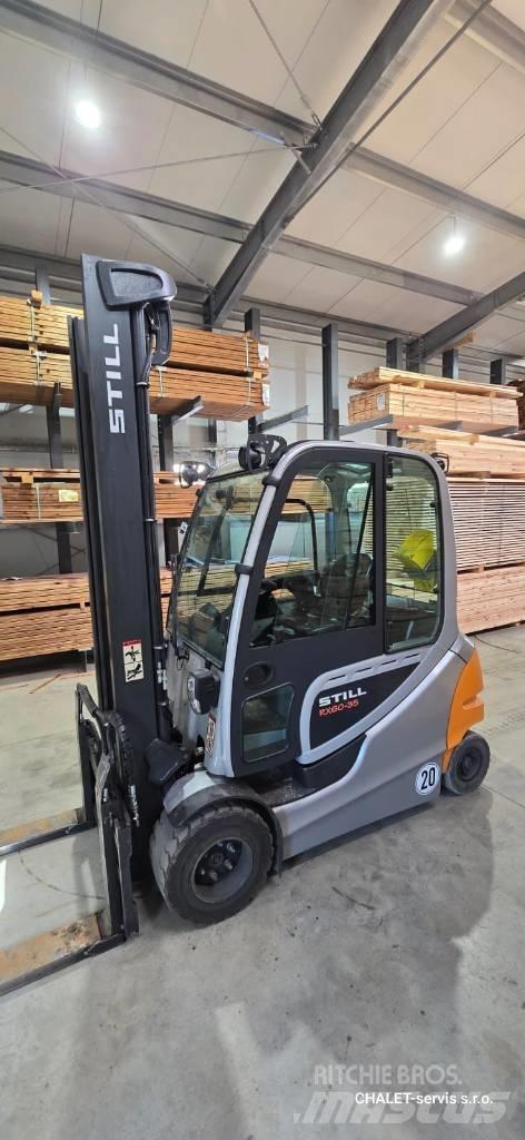 Still RX 60-35 شاحنات ذات رافعات شوكية تعمل بالكهرباء