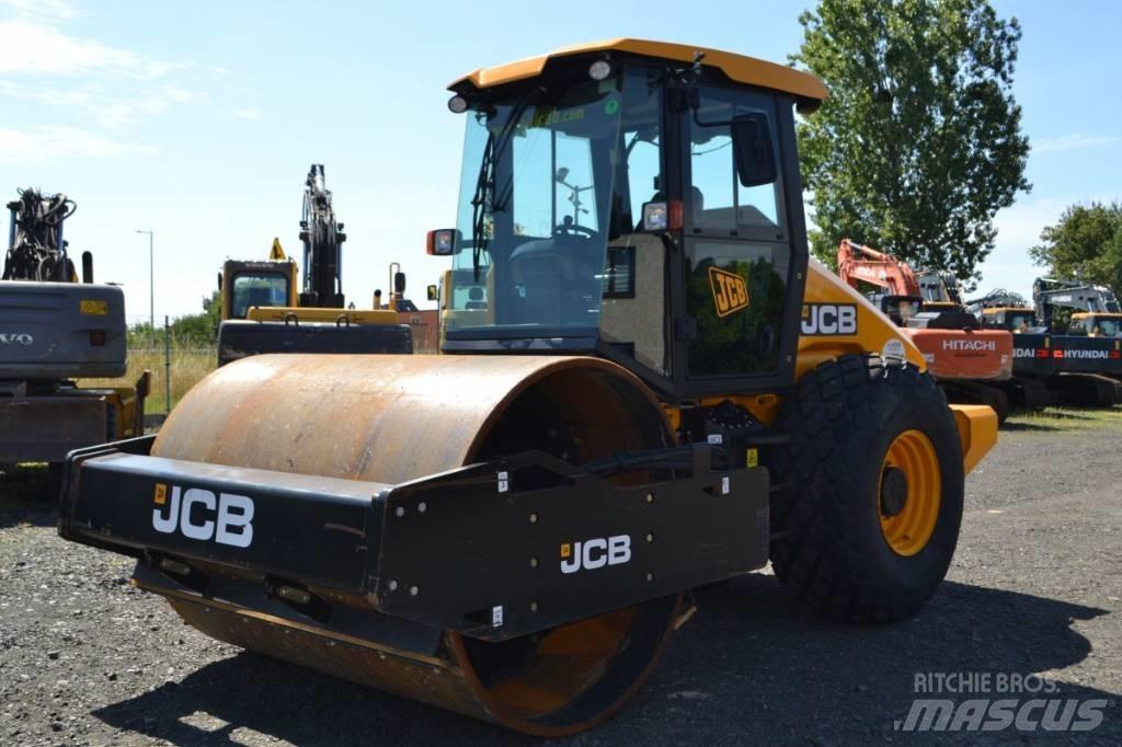 JCB Vibromax 116D مداحل أحادية الأسطوانة