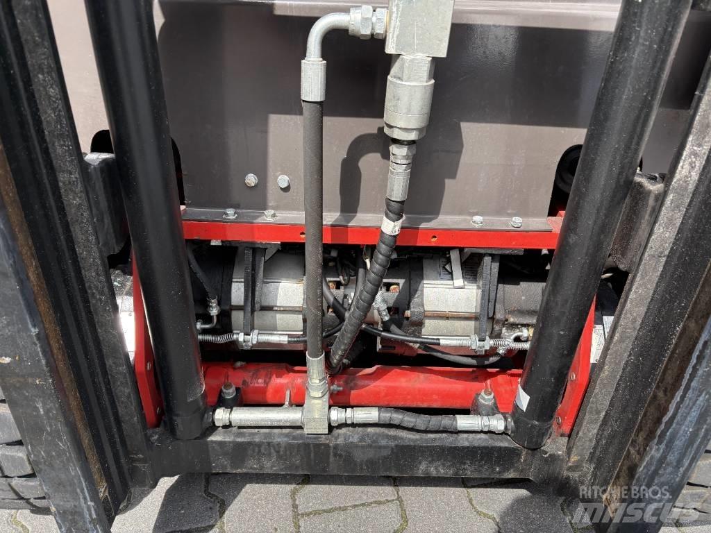Manitou ME 318 شاحنات ذات رافعات شوكية تعمل بالكهرباء
